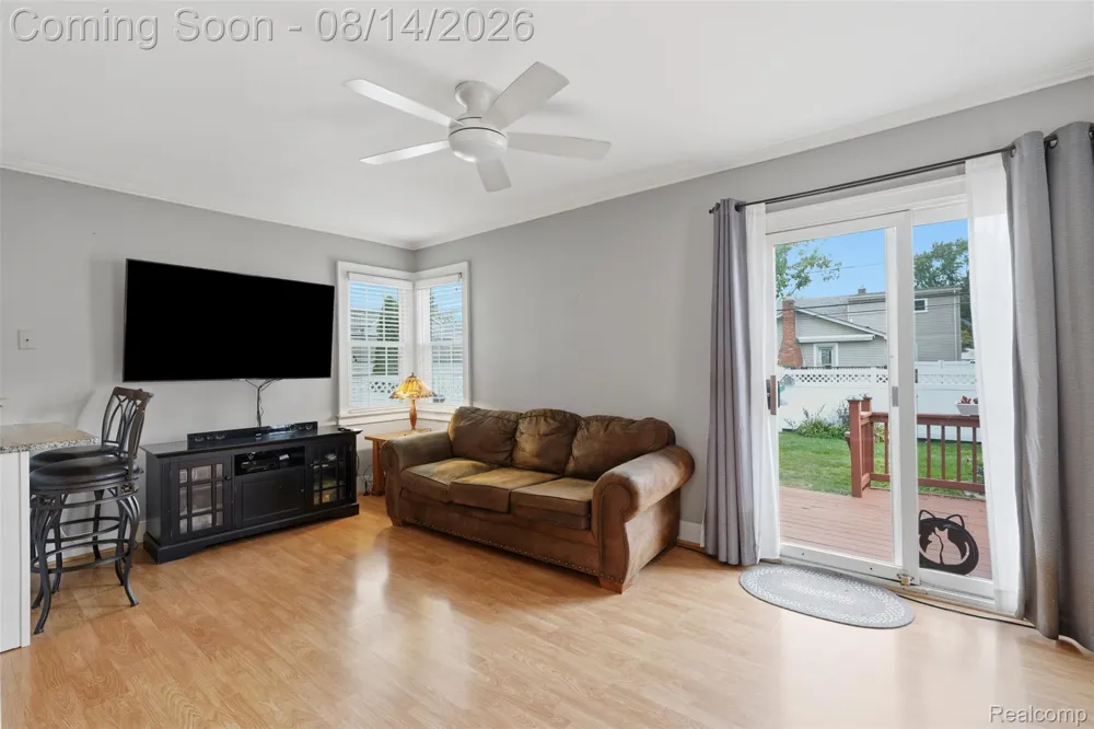1998 Columbia Road Berkley City, MI 48072