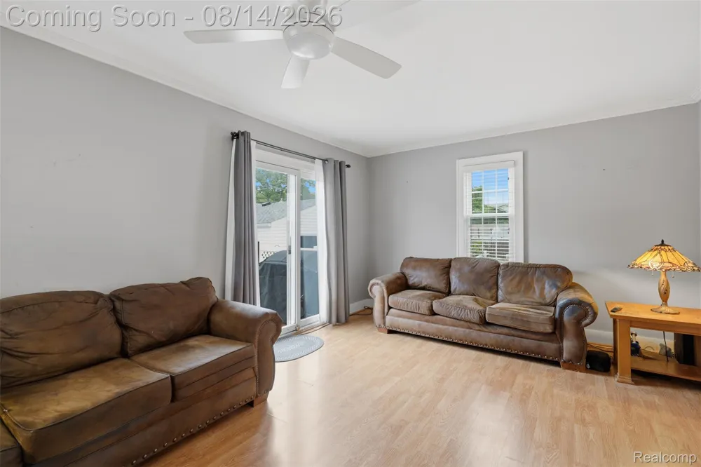1998 Columbia Road Berkley City, MI 48072