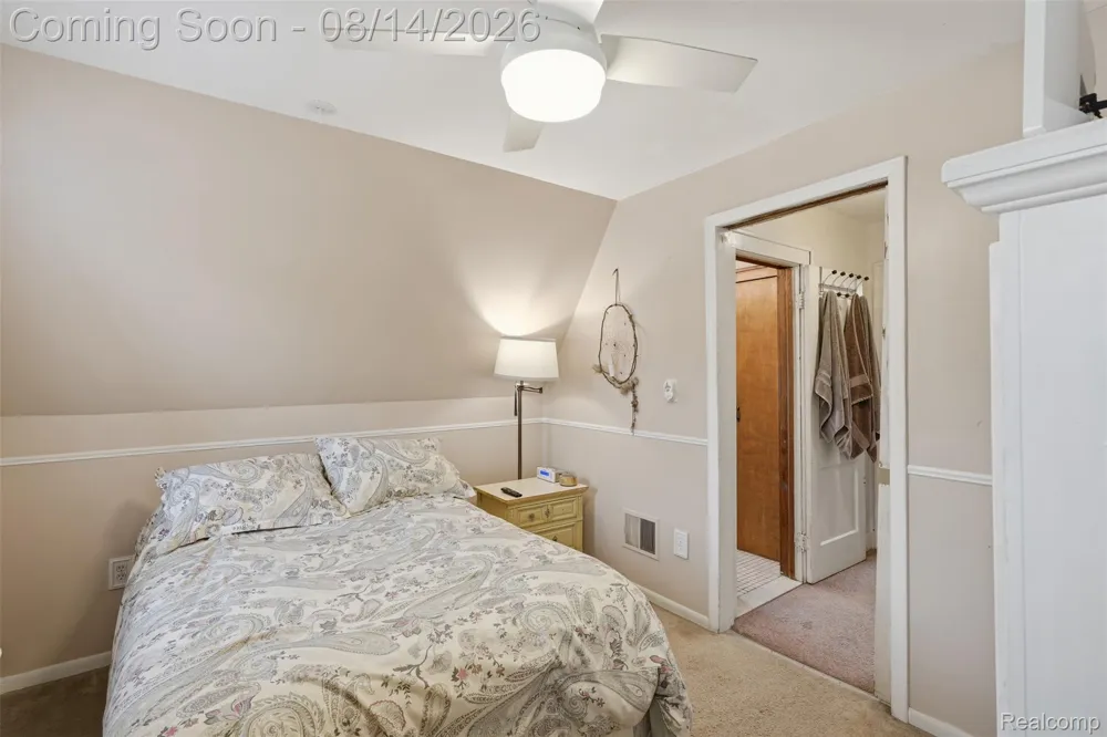 1998 Columbia Road Berkley City, MI 48072