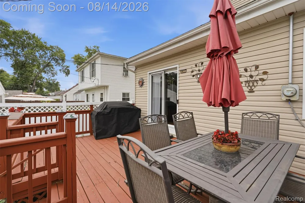 1998 Columbia Road Berkley City, MI 48072