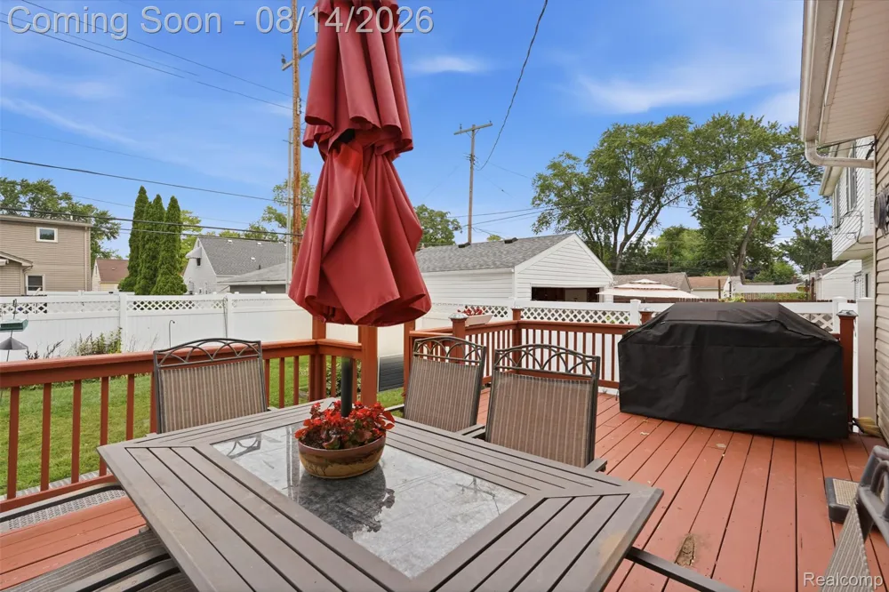 1998 Columbia Road Berkley City, MI 48072