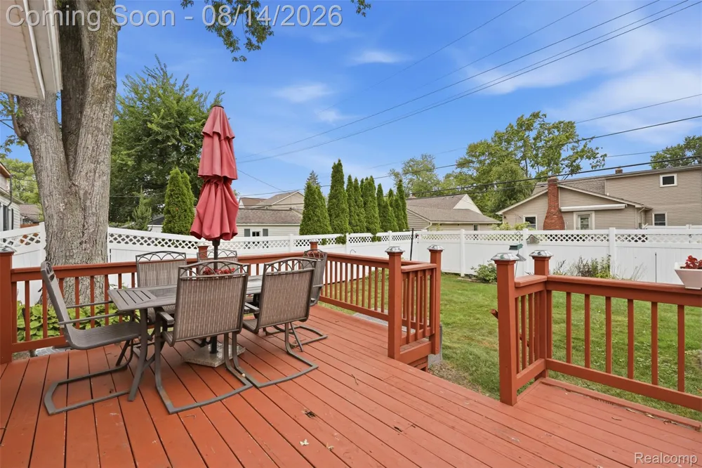 1998 Columbia Road Berkley City, MI 48072