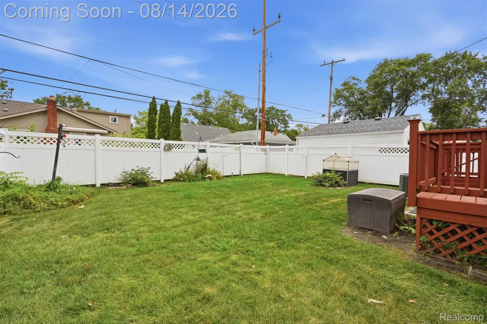 1998 Columbia Road Berkley City, MI 48072