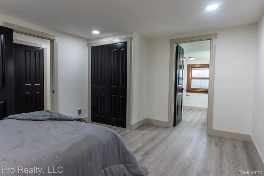 735 Withington Street Ferndale City, MI 48220