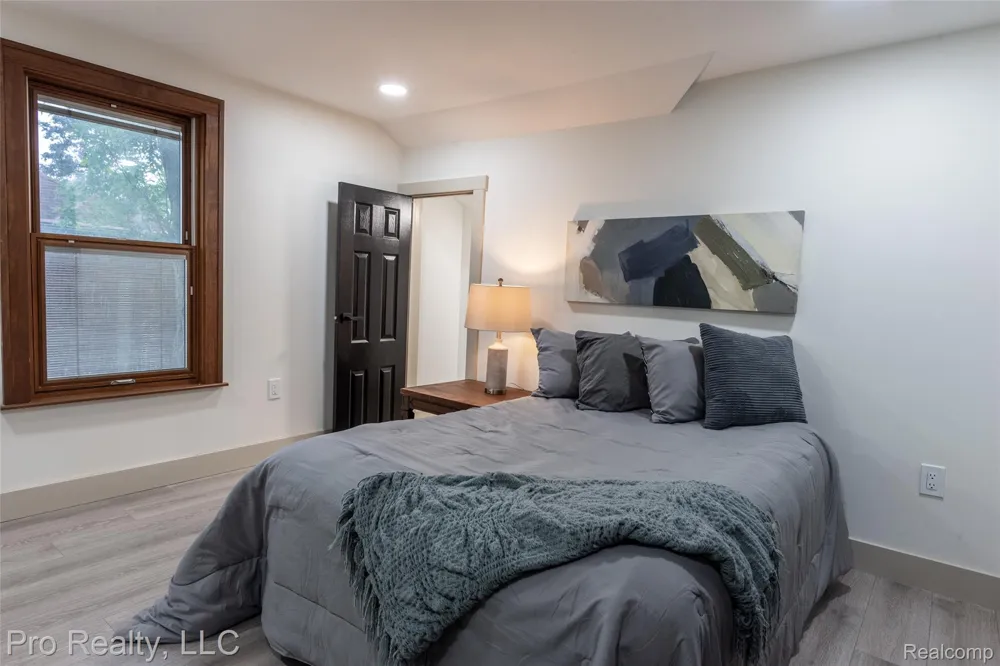 735 Withington Street Ferndale City, MI 48220
