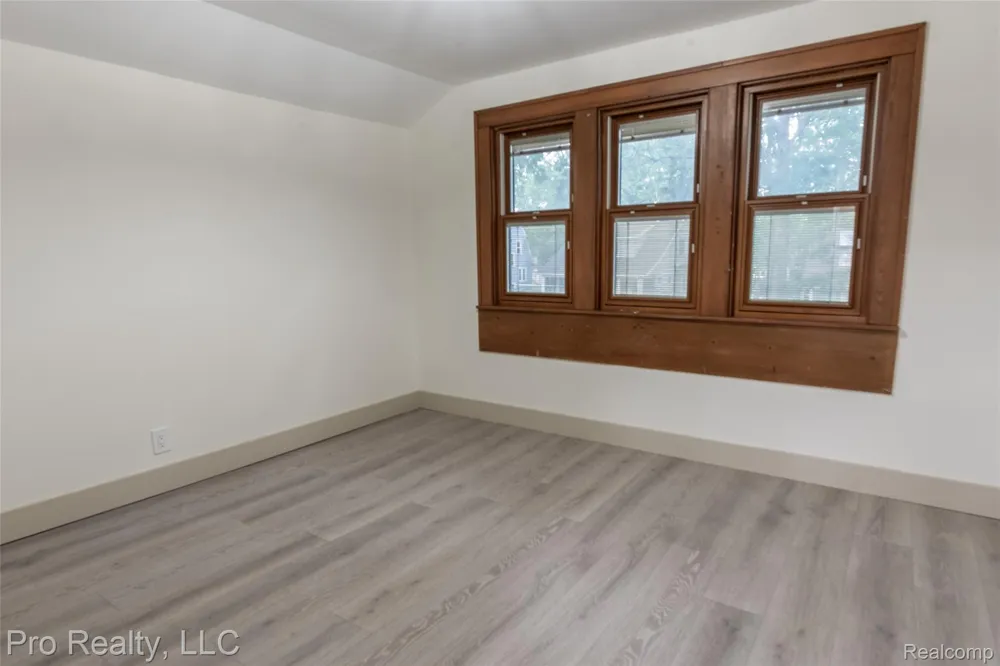 735 Withington Street Ferndale City, MI 48220