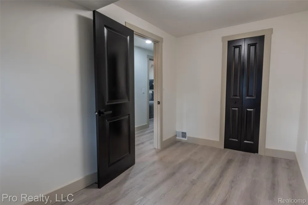 735 Withington Street Ferndale City, MI 48220