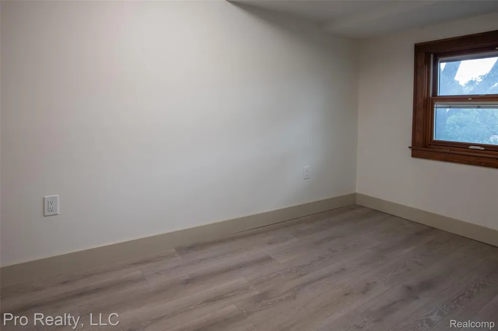 735 Withington Street Ferndale City, MI 48220