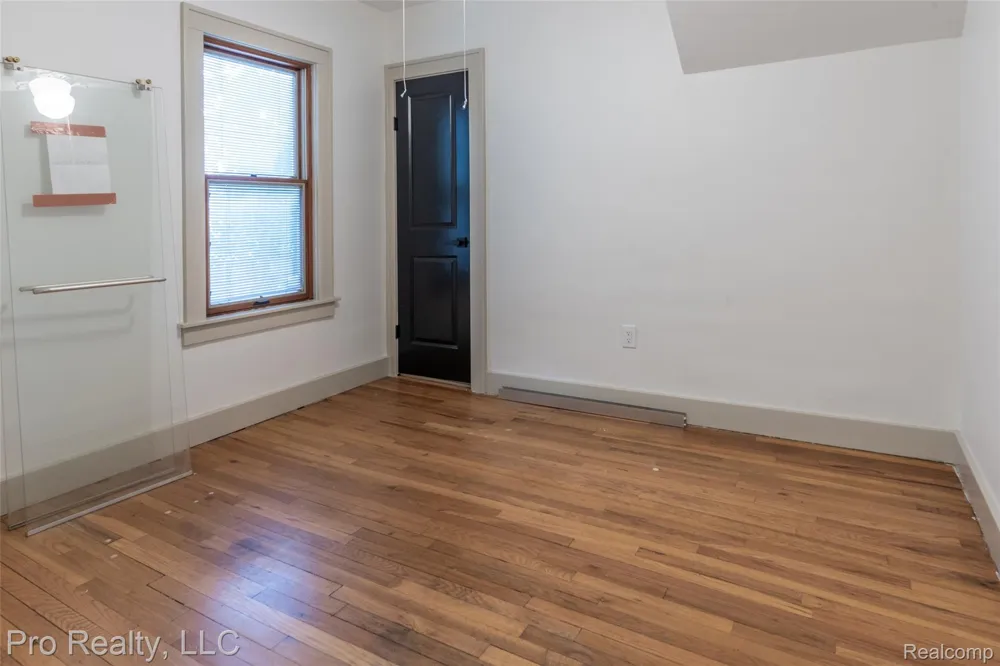 735 Withington Street Ferndale City, MI 48220