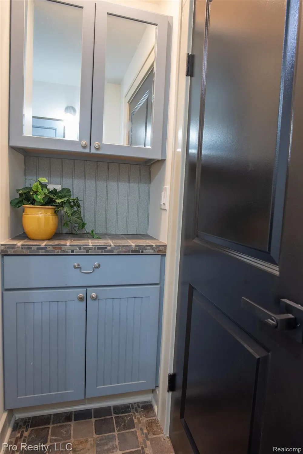 735 Withington Street Ferndale City, MI 48220