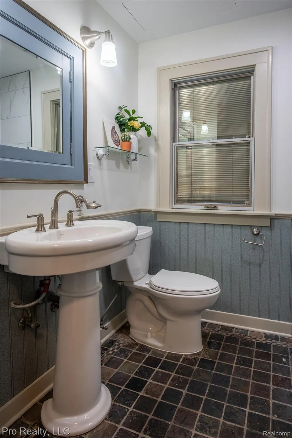 735 Withington Street Ferndale City, MI 48220