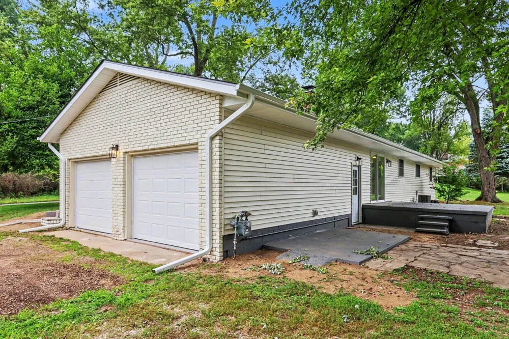 6627 S Jackson Road Summit Township, MI 49201