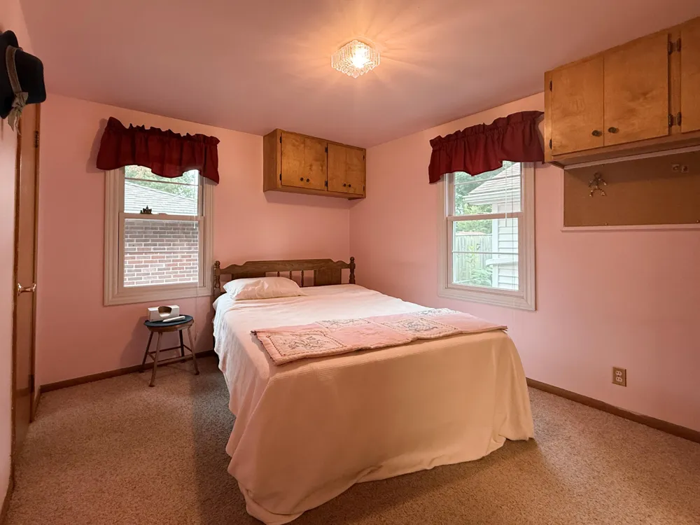 624 Helena Street Dowagiac City, MI 49047