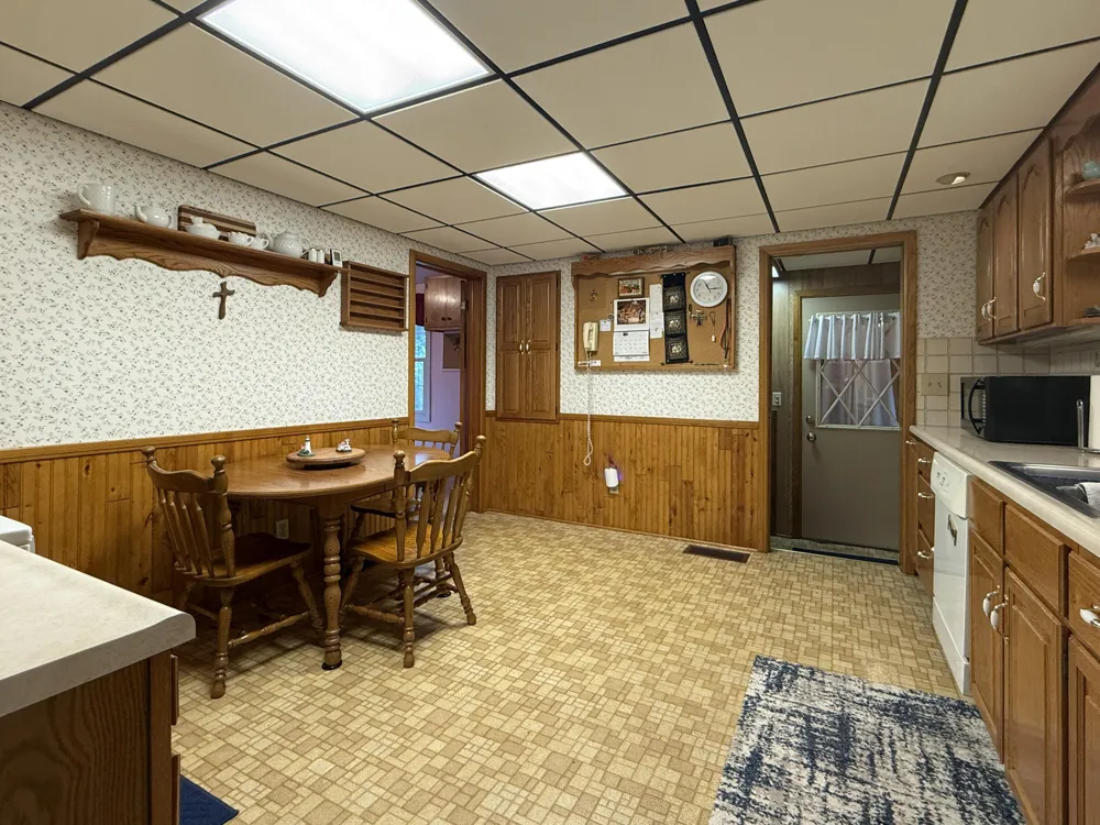 624 Helena Street Dowagiac City, MI 49047