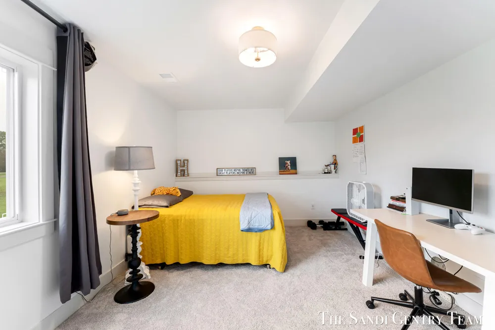 36 W Farr Road Norton Shores City, MI 49444