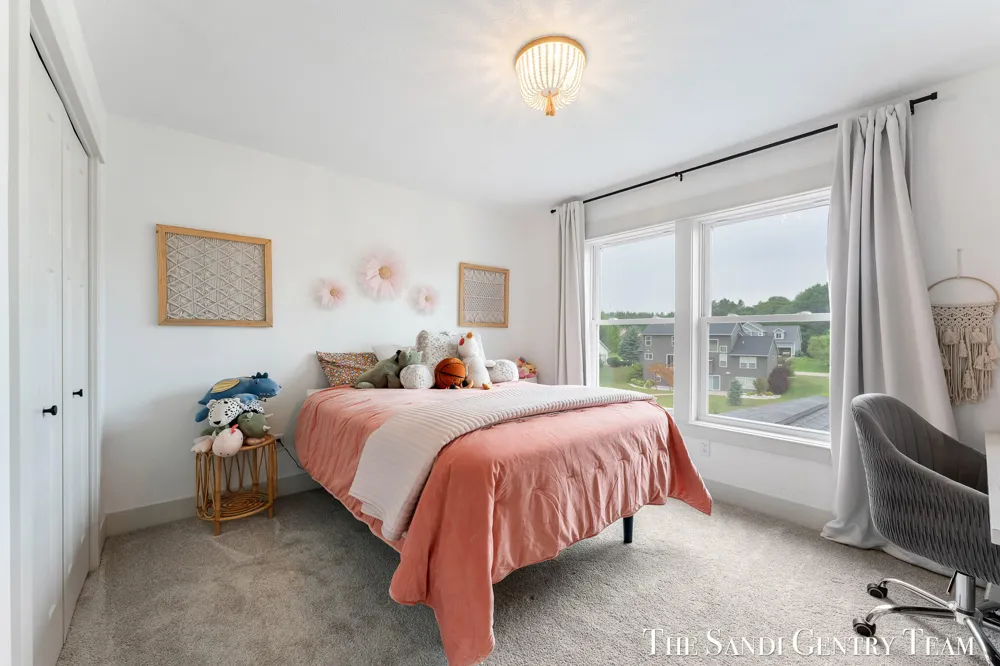 36 W Farr Road Norton Shores City, MI 49444