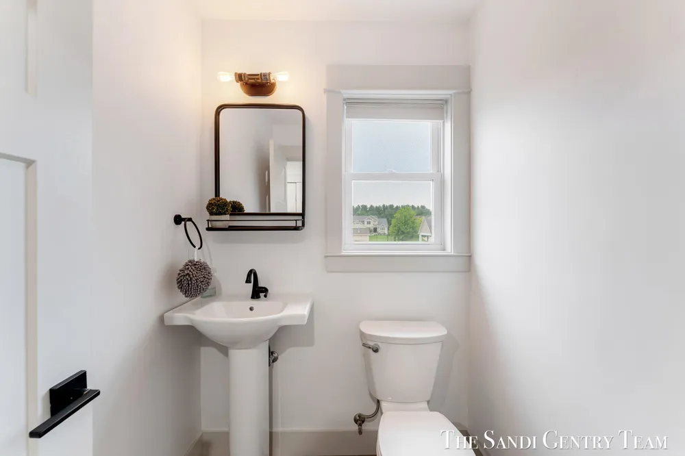 36 W Farr Road Norton Shores City, MI 49444