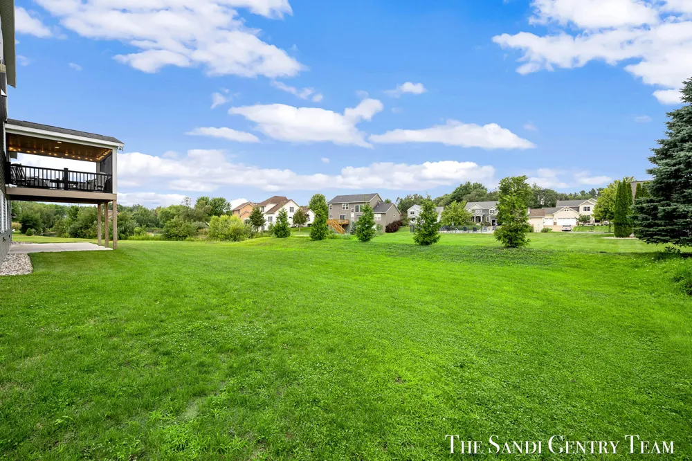 36 W Farr Road Norton Shores City, MI 49444