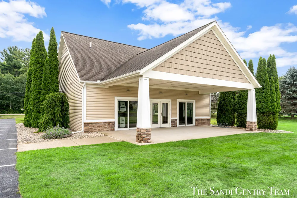36 W Farr Road Norton Shores City, MI 49444