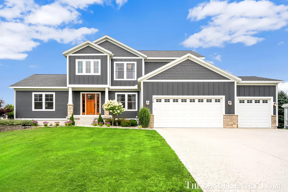 36 W Farr Road Norton Shores City, MI 49444