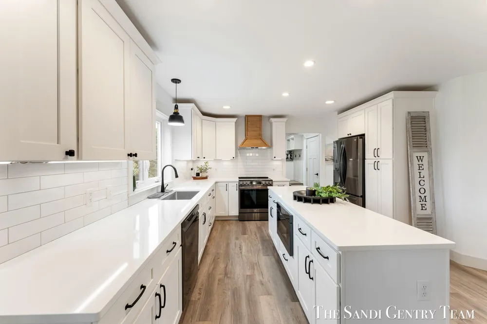 36 W Farr Road Norton Shores City, MI 49444
