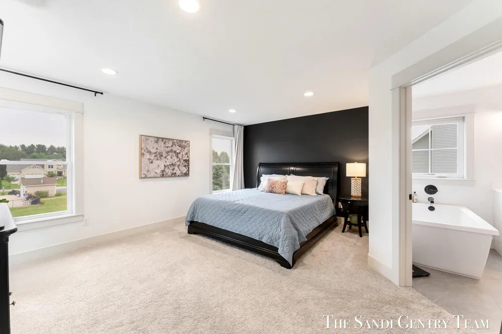 36 W Farr Road Norton Shores City, MI 49444