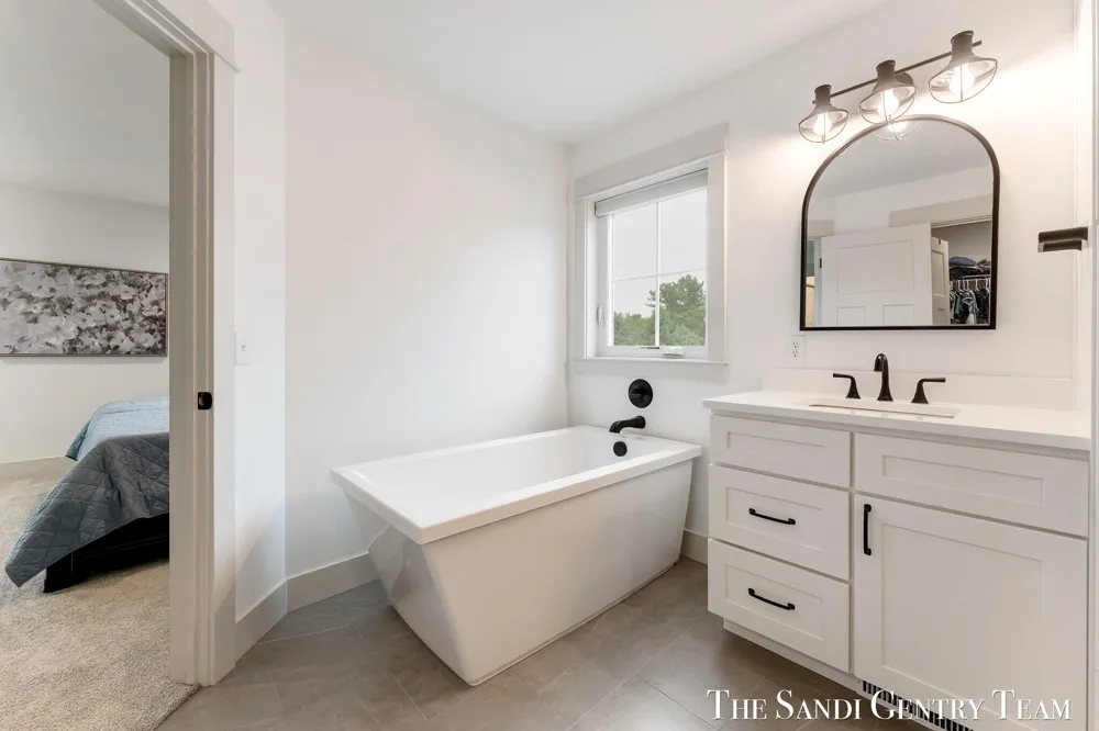 36 W Farr Road Norton Shores City, MI 49444
