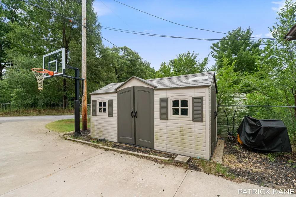11501 S West County Line Road Oakfield Township, MI 48838