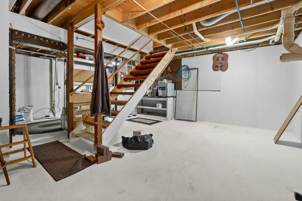 43501 Duane Lane Paw Paw Township, MI 49079