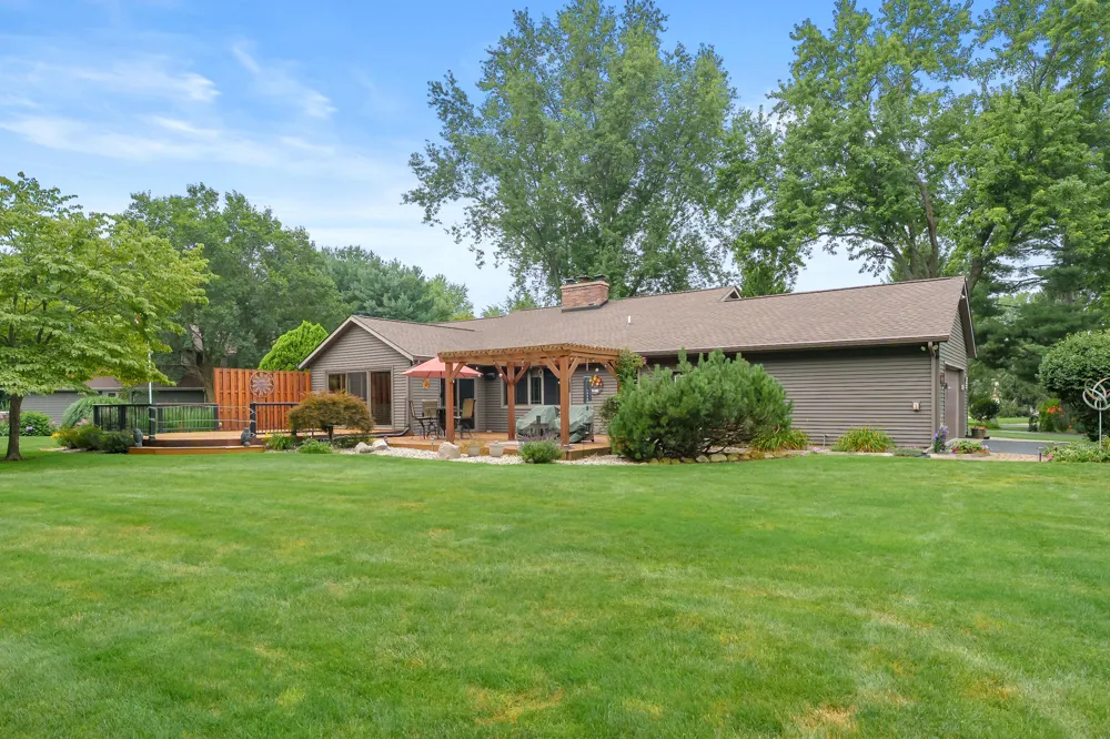 43501 Duane Lane Paw Paw Township, MI 49079