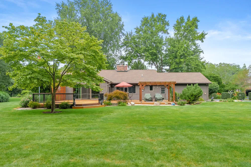 43501 Duane Lane Paw Paw Township, MI 49079