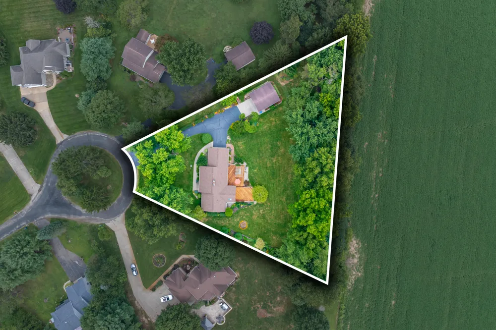 43501 Duane Lane Paw Paw Township, MI 49079