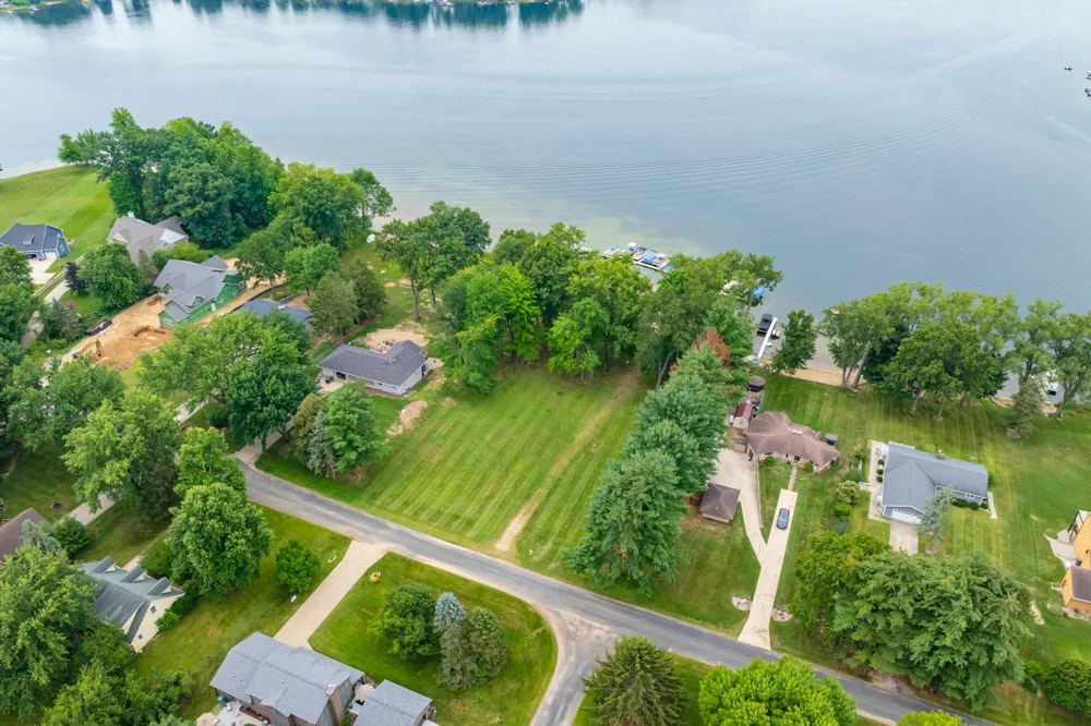 43501 Duane Lane Paw Paw Township, MI 49079