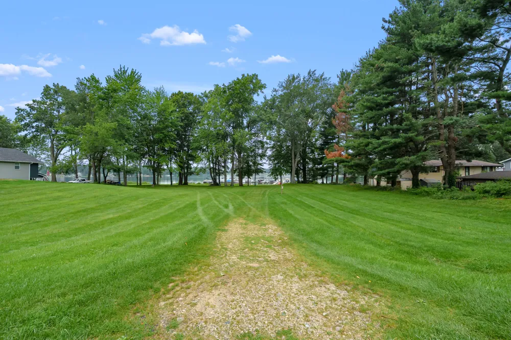 43501 Duane Lane Paw Paw Township, MI 49079
