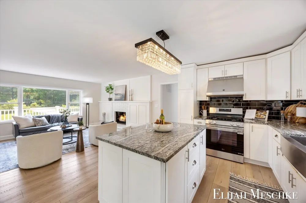 3240 E Riley Thompson Road Dalton Township, MI 49457