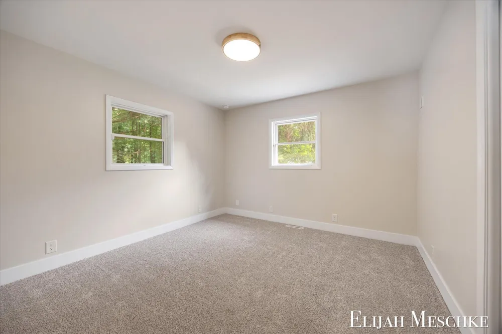 3240 E Riley Thompson Road Dalton Township, MI 49457