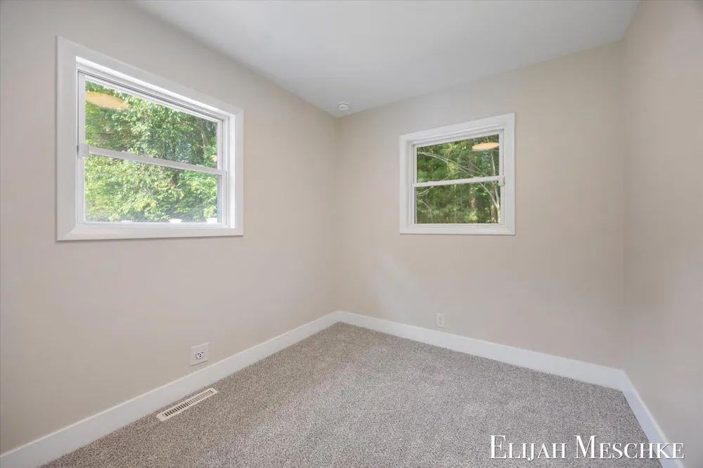3240 E Riley Thompson Road Dalton Township, MI 49457