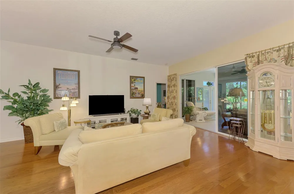 8252 PARKSIDE DRIVE Englewood, FL 34224