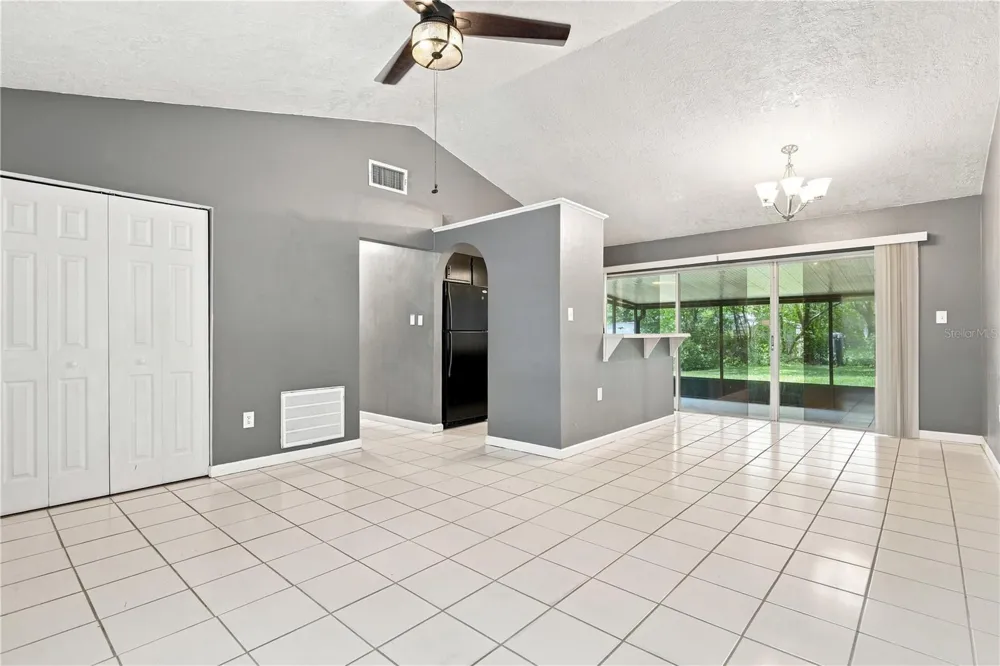 336 RIVIERA DRIVE Debary, FL 32713