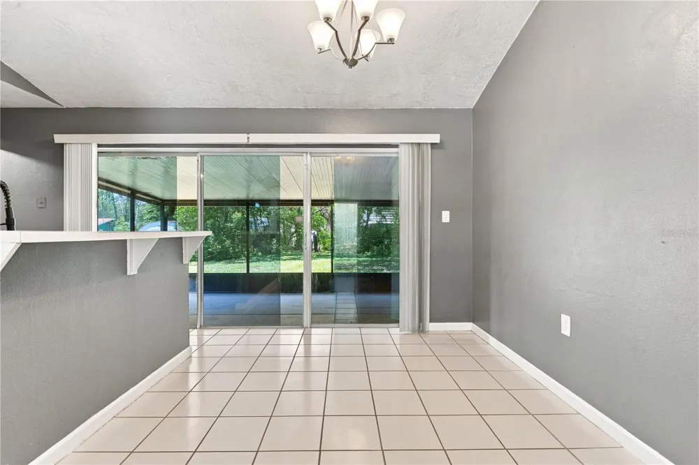 336 RIVIERA DRIVE Debary, FL 32713