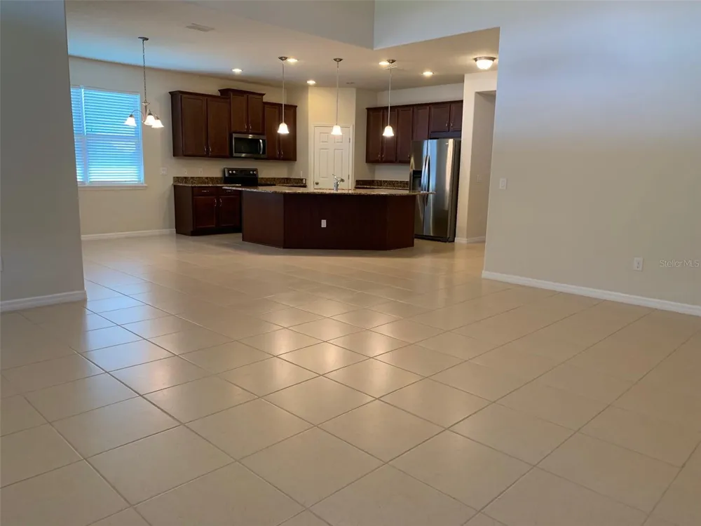 2860 CHANTILLY AVENUE Kissimmee, FL 34741