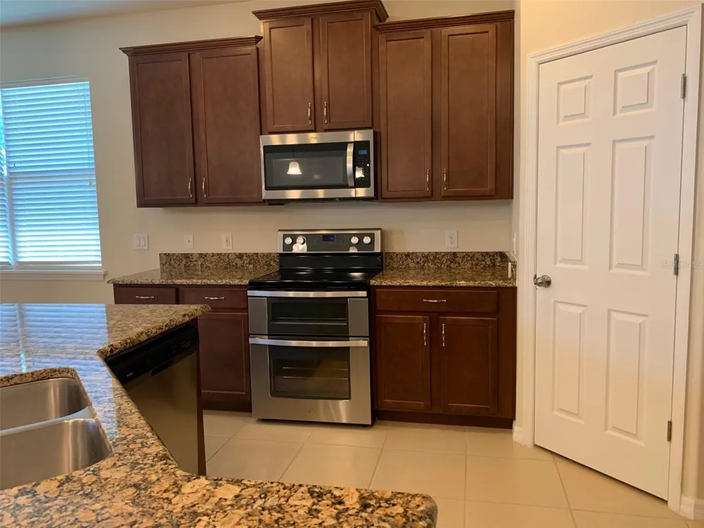 2860 CHANTILLY AVENUE Kissimmee, FL 34741