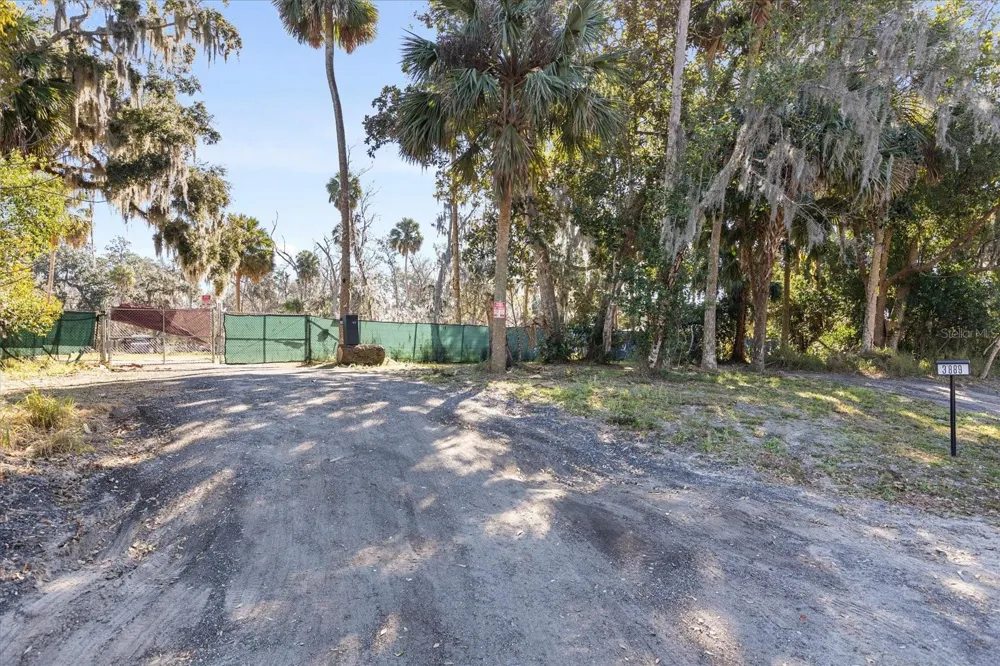 WALKER ROAD Apopka, FL 32703