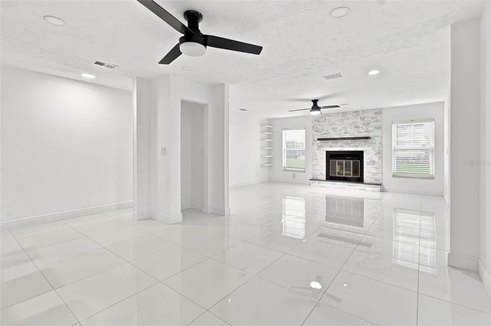 210 LAKE HOBBS ROAD Lutz, FL 33548