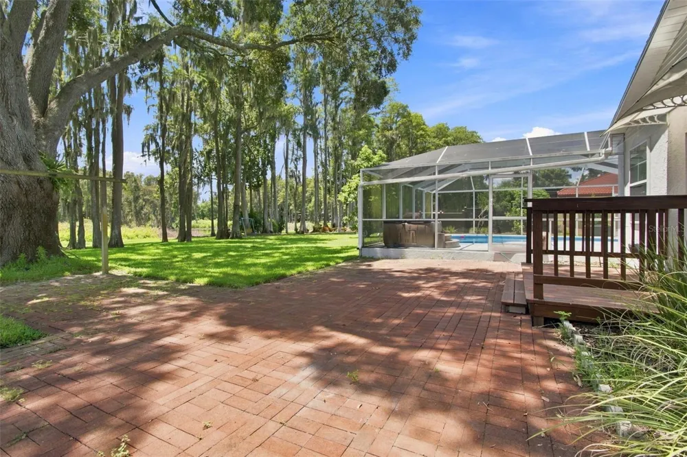 210 LAKE HOBBS ROAD Lutz, FL 33548