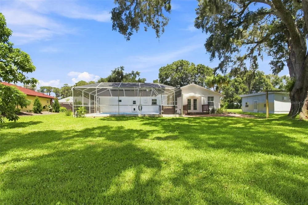 210 LAKE HOBBS ROAD Lutz, FL 33548