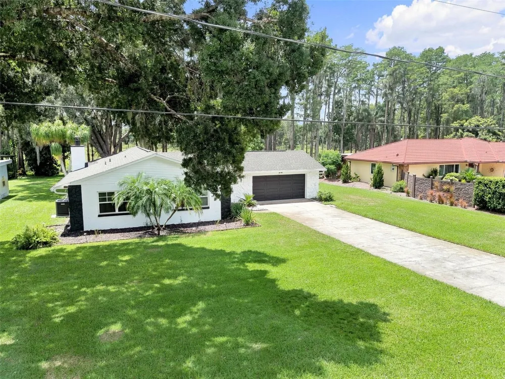 210 LAKE HOBBS ROAD Lutz, FL 33548