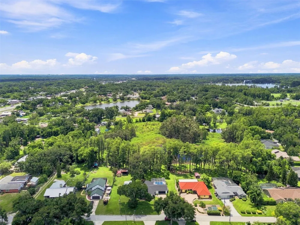 210 LAKE HOBBS ROAD Lutz, FL 33548