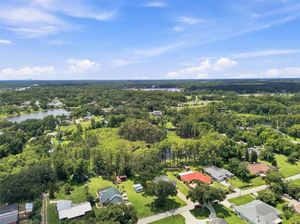 210 LAKE HOBBS ROAD Lutz, FL 33548