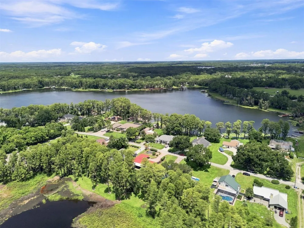 210 LAKE HOBBS ROAD Lutz, FL 33548
